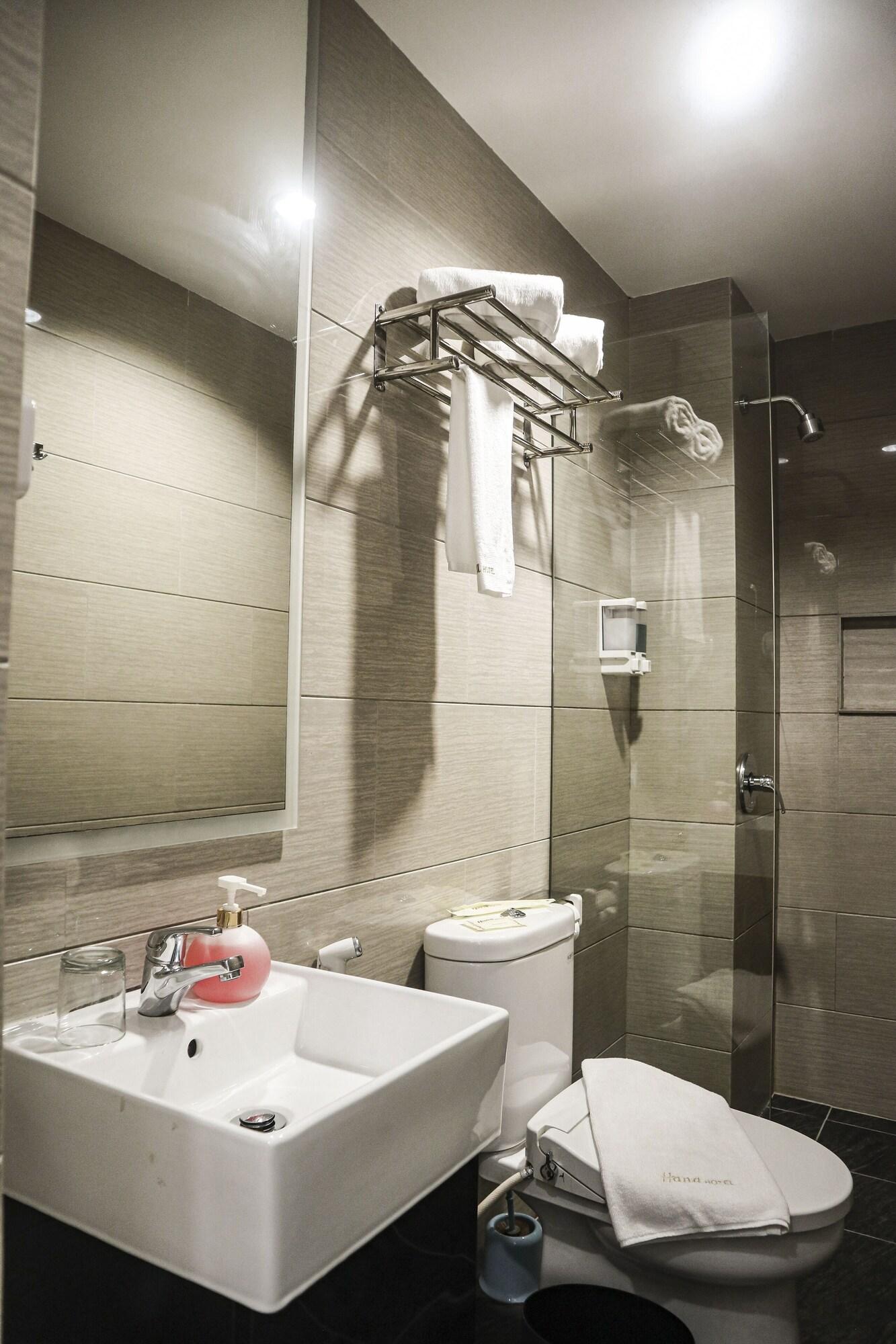 Hana Hotel Batam Exterior foto